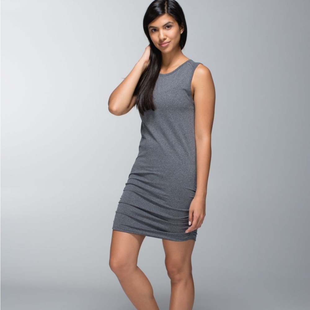 🍋Lululemon In The Flow Dress Heathered Black Gray Size 8 Ruched Sides Stretchy